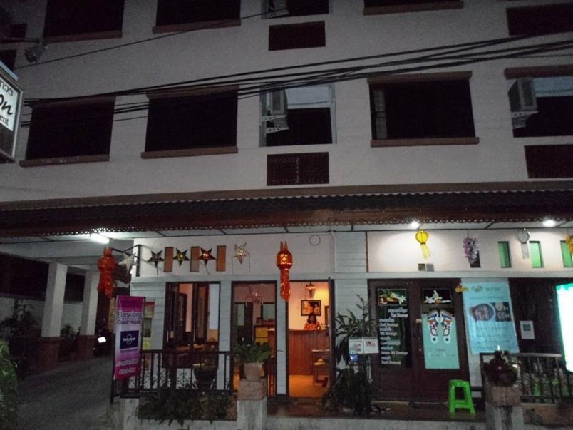 Ban Wiang Guest House Chiang Mai Zewnętrze zdjęcie